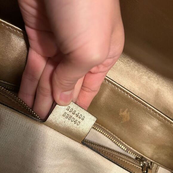 Gucci Metallic Gold Guccissima Leather Large Emily Chain Shoulder Bag - Picture 5 of 16